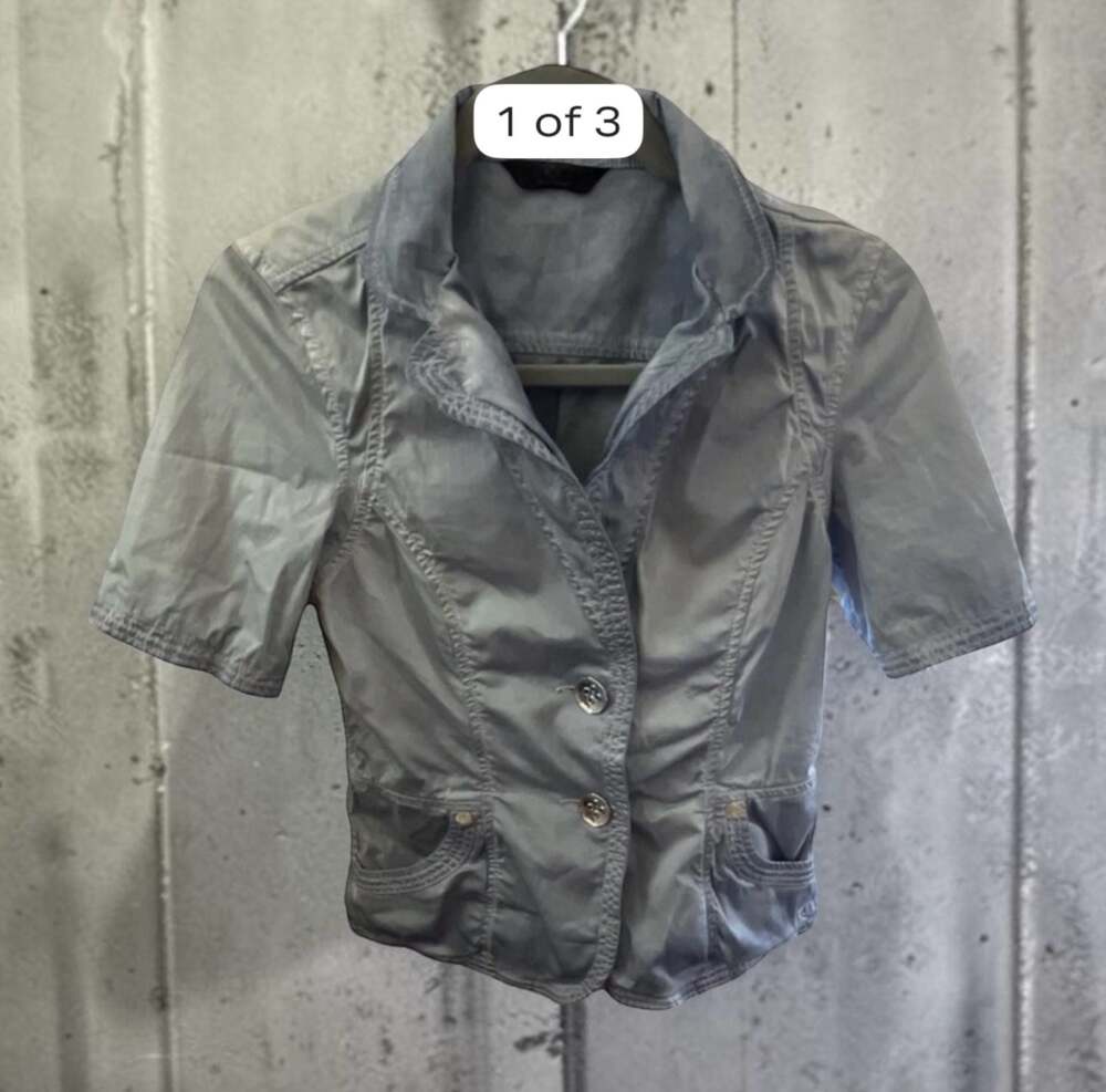Dismero Women's Gray Short Sleeve Button-Down Cropped Blazer Jacket
